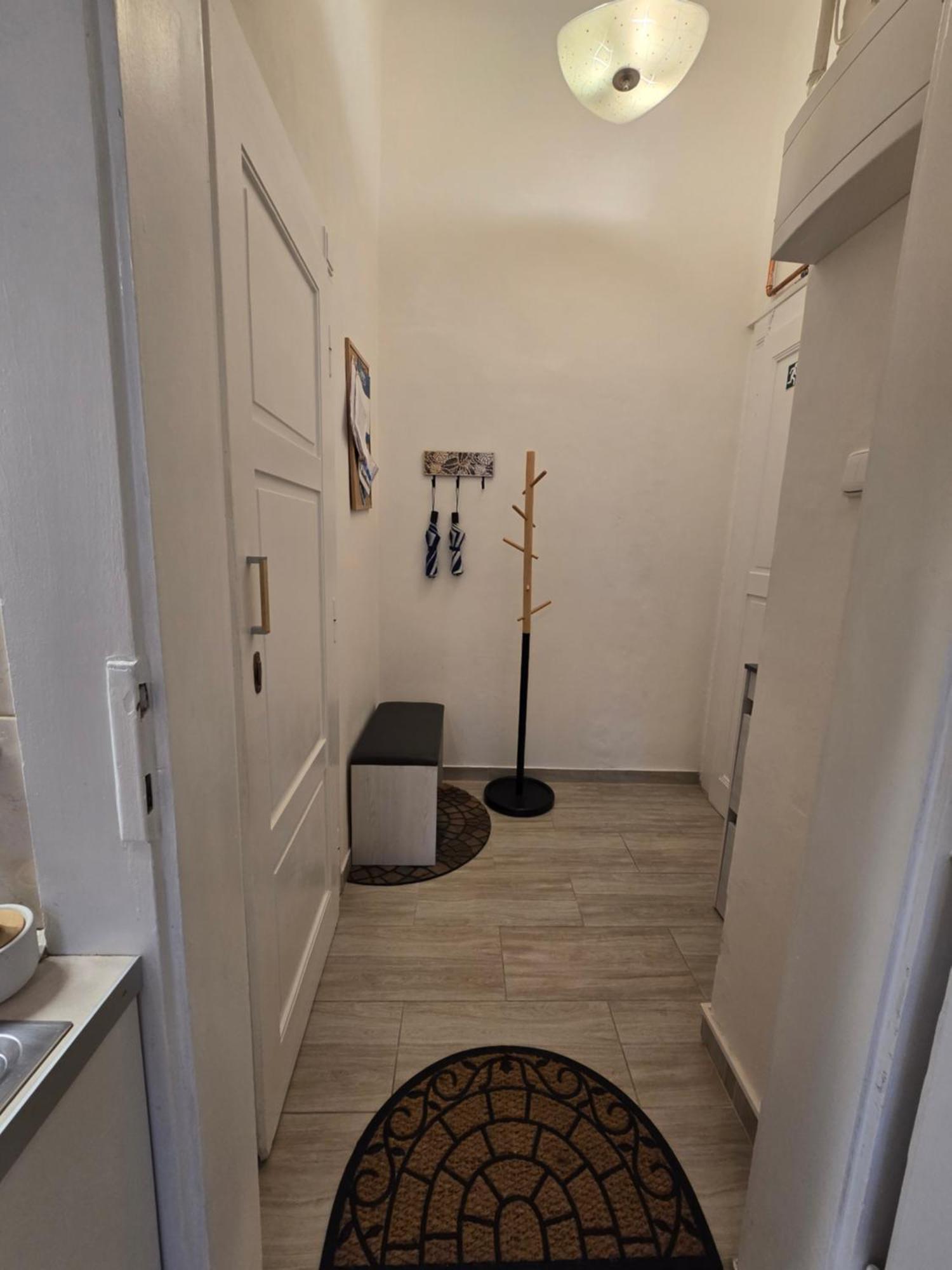Get Prague Flat Slovenska — Photos 3